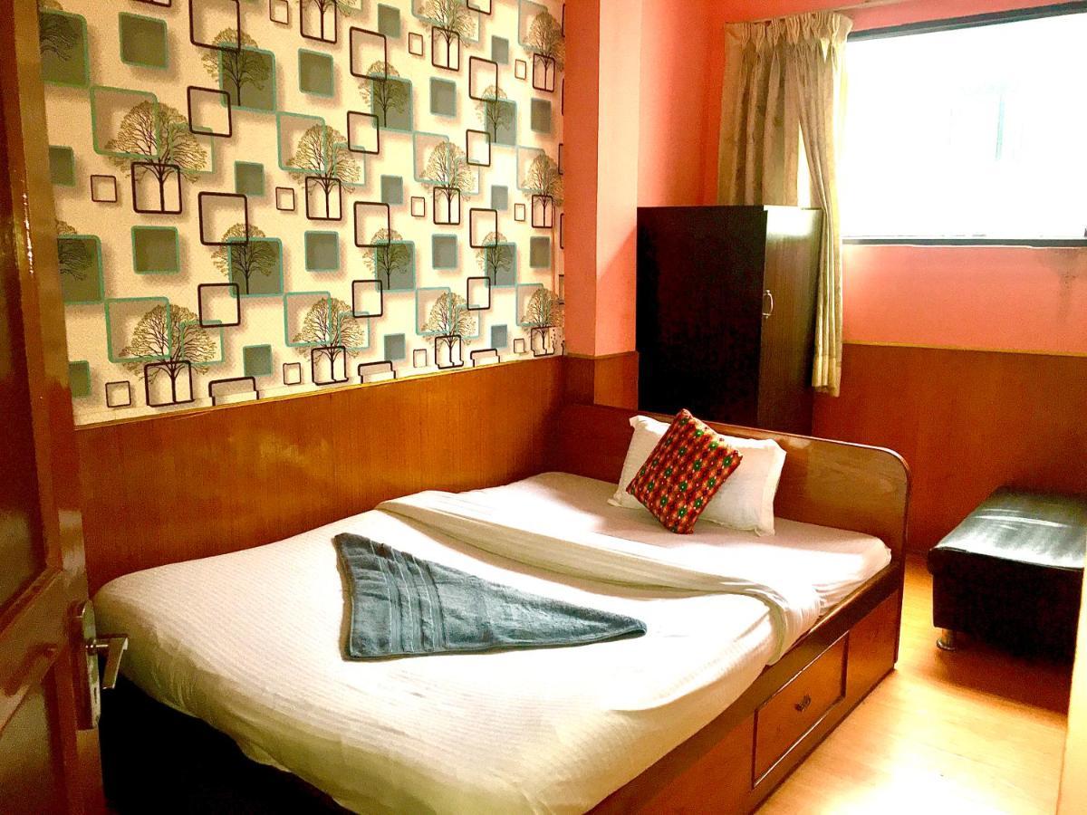 Hotel Plumeria Inn Katmandu Kültér fotó